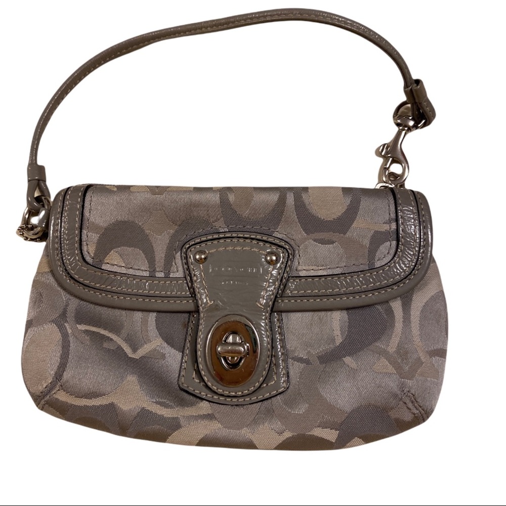 Coach wristlet - Picture 1 of 10